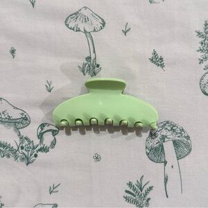 Emi Jay Big Effing Clip in Pistachio